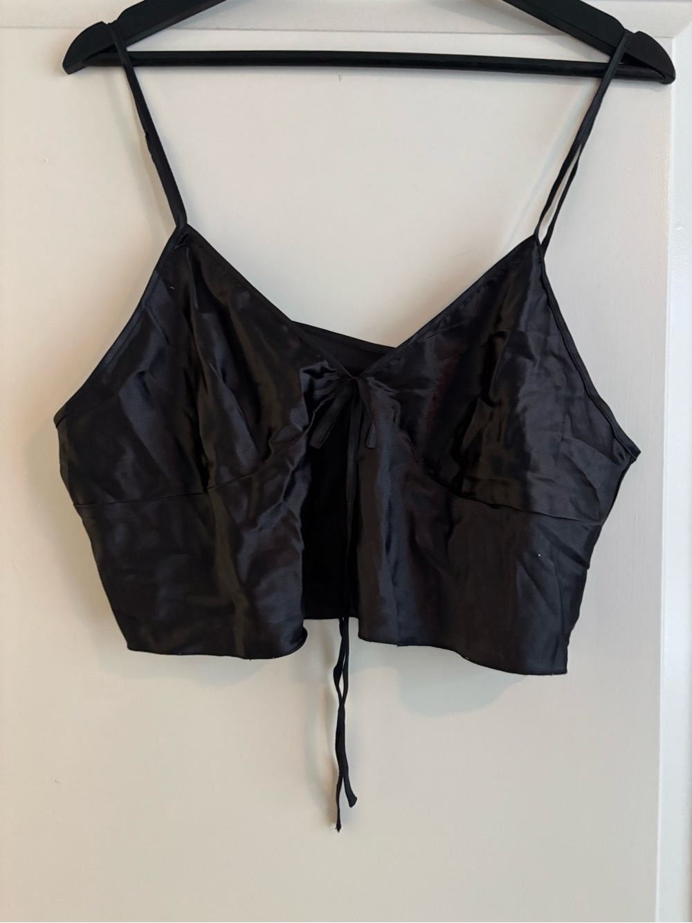 Black‎ Satin Tie-Front Crop Camisole